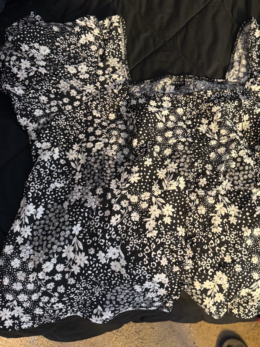 Torrid Black & White Floral Square Neck top